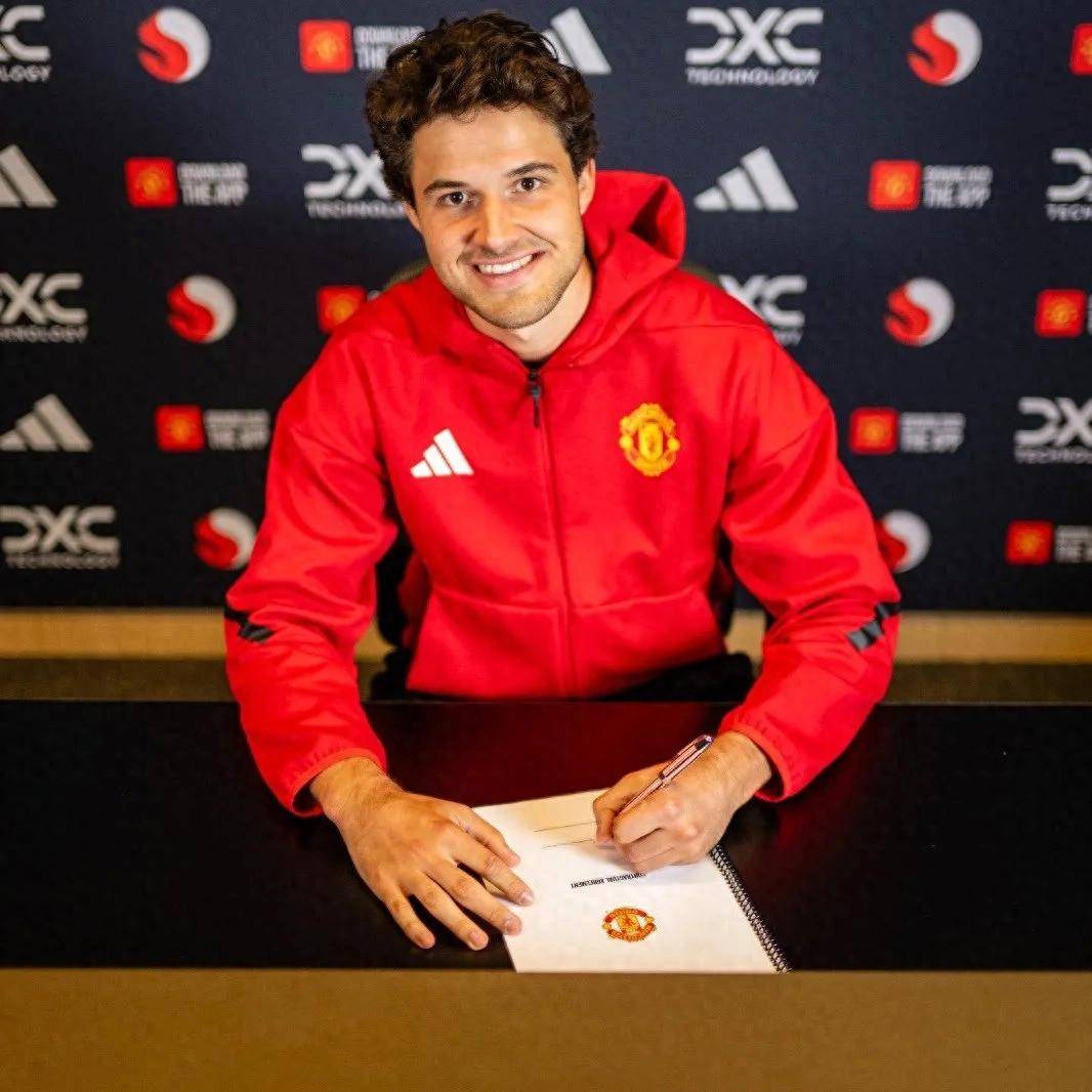 曼联血洗阿根廷，莱万绝境逆转的简单介绍