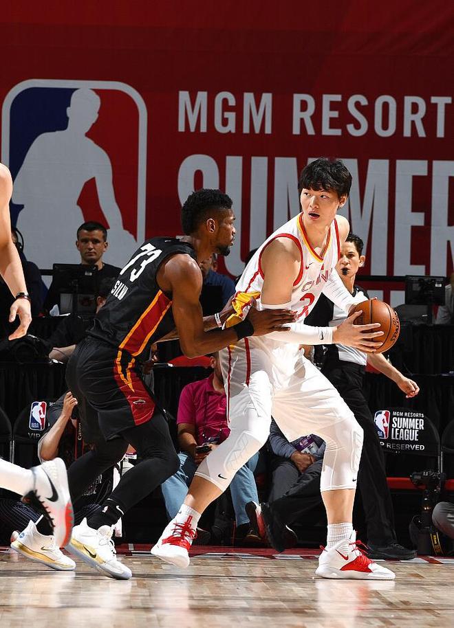 DK轻取HLE,Upset一己之力扛起全队 DK轻取HLE,Upset一己之力扛起全队