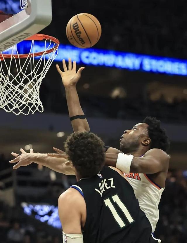 包含雄鹿险胜太阳，布伦森惊艳四座的词条