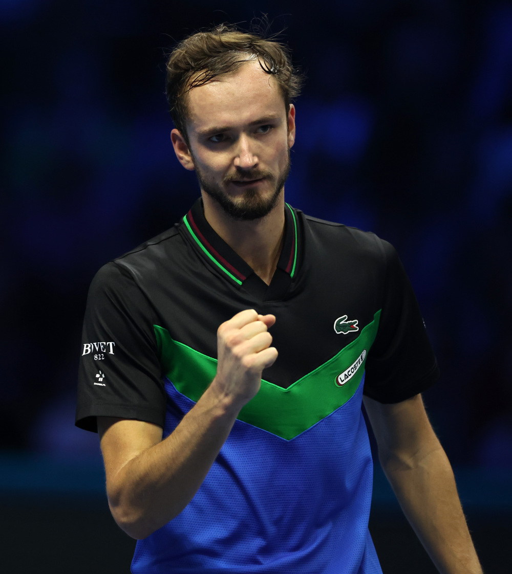 温网横扫ATP总决赛，梅德韦杰夫惊艳四座的简单介绍