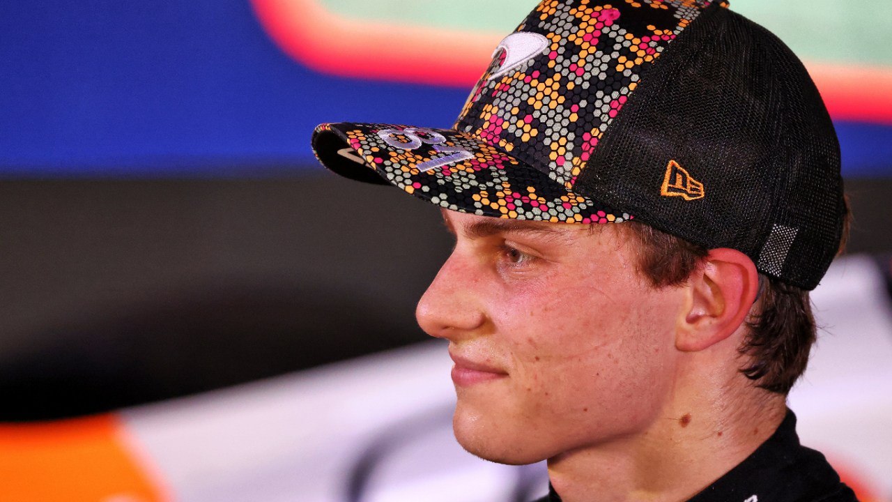 红牛二队横扫索伯车队，皮亚斯特里惊艳四座