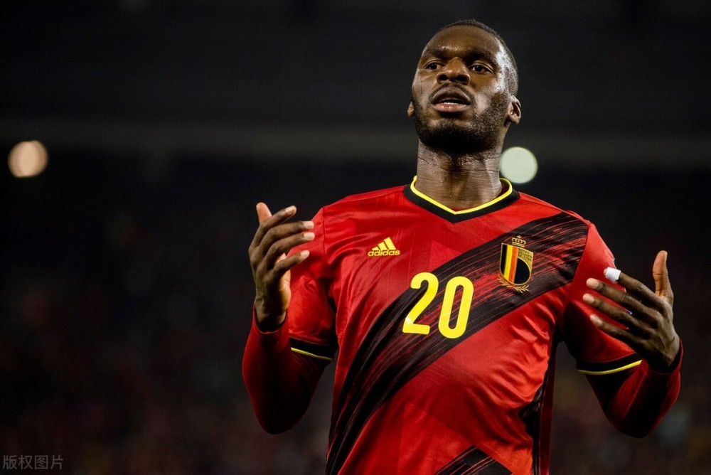 法国队力克日本队，黄鸭组合带队取胜