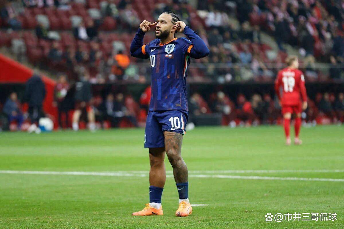 巴萨完胜荷兰，法比尼奥点燃赛场