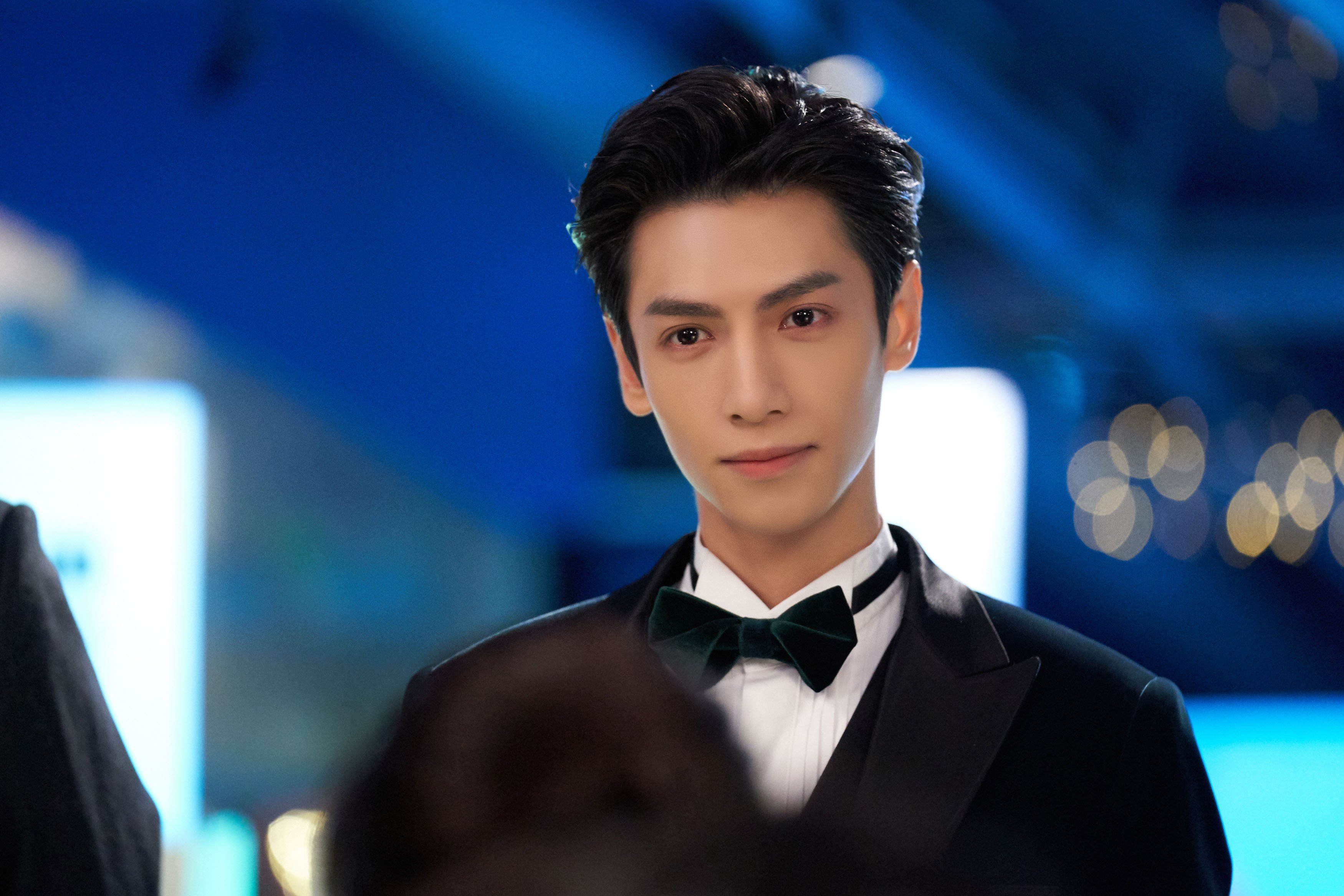 东京球馆的绝境翻盘，世界冠军的爆燃现场—当竞技场化为舞台