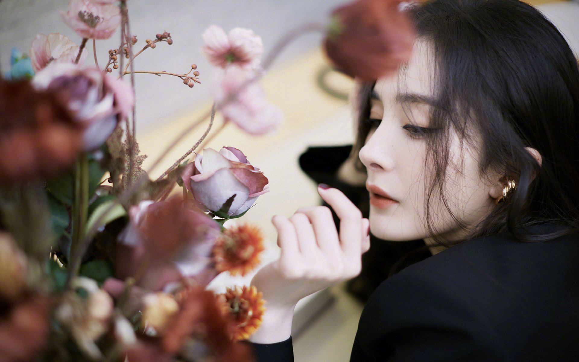 跃马狂飙,追风老骥,一场横扫与独舞的赛道哲学