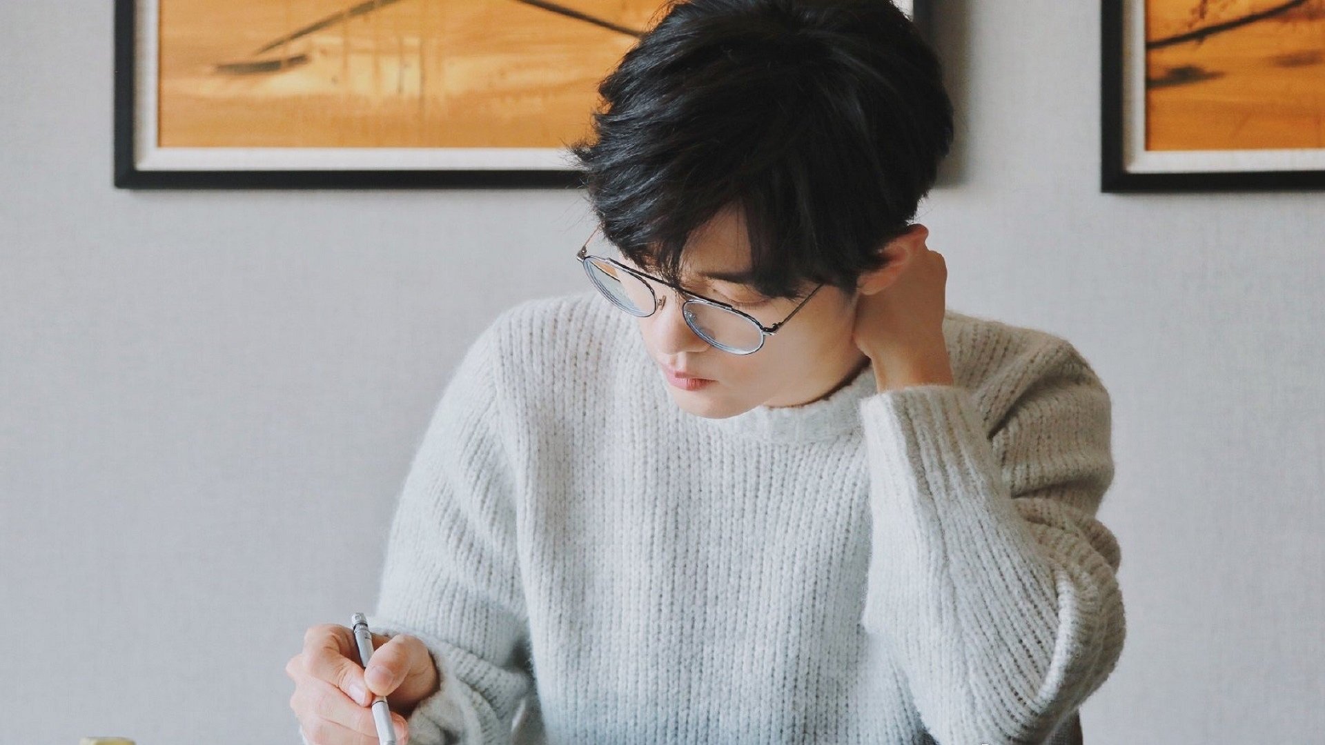 F1揭幕战之夜，他为万人欢呼，我为一人加冕